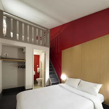 Hotell Strasbourg Sud 2*